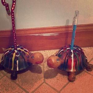 2 Turtle pencil holders